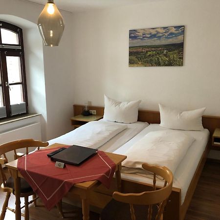 Gasthof Zum Schiff Obereisenheim Eksteriør bilde